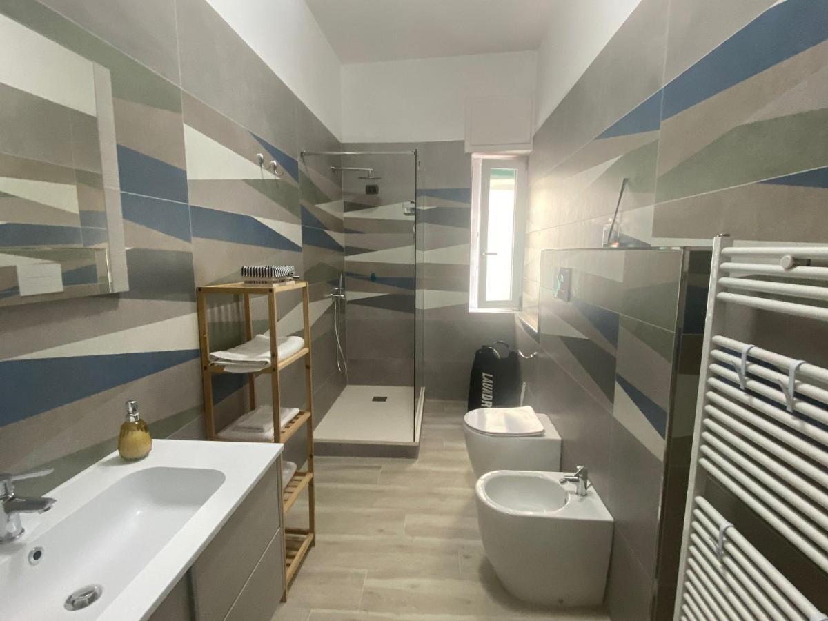 Casa vacanze Ķ-HOME Salerno Esterno foto