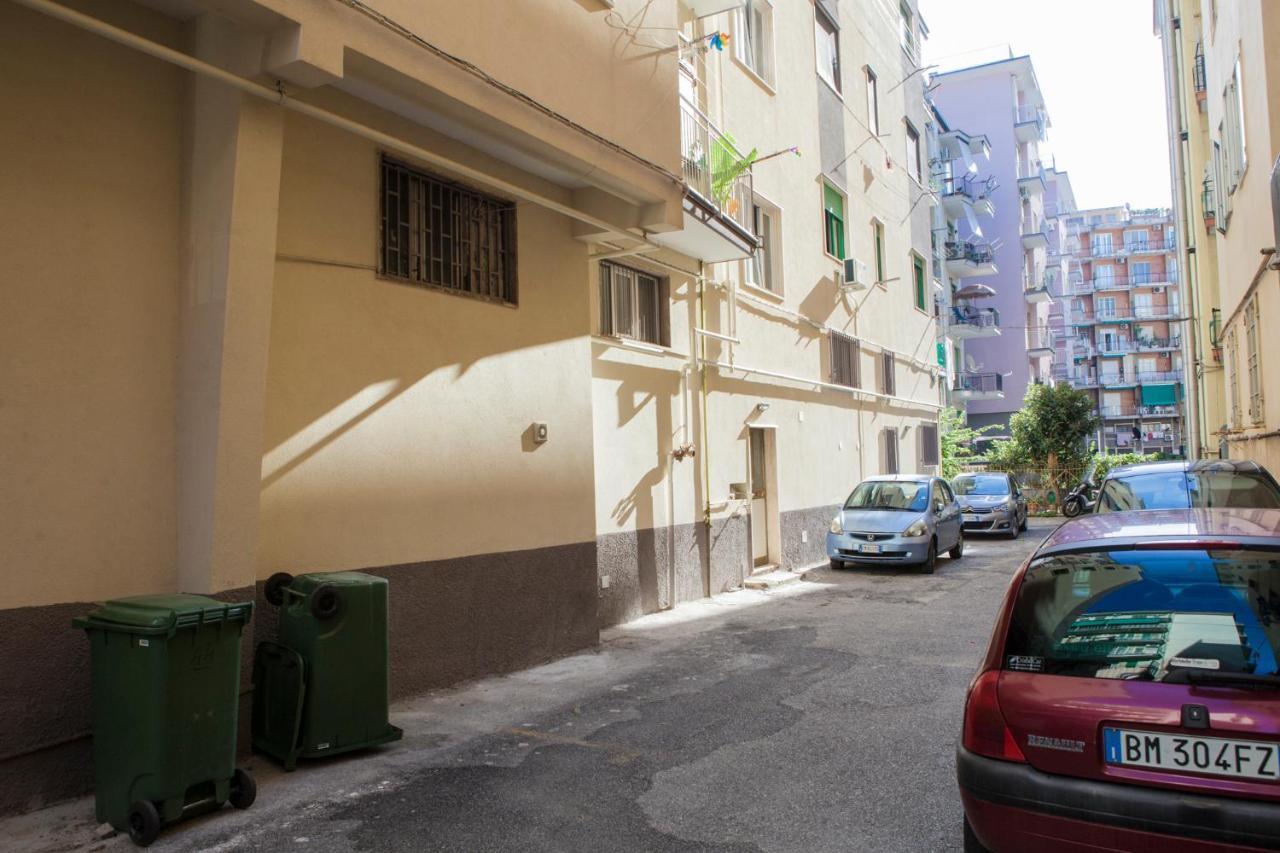 Casa vacanze Ķ-HOME Salerno Esterno foto